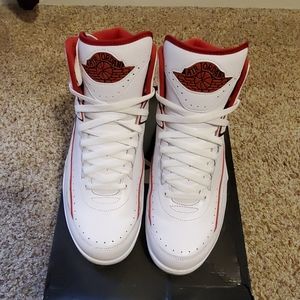 Air jordan retro 2 varsity red